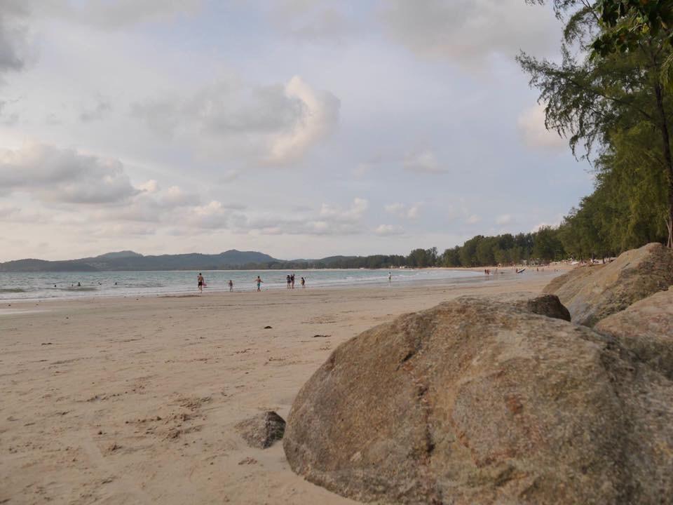 Chill Land House Hotel หาดบางเทา ภายนอก รูปภาพ